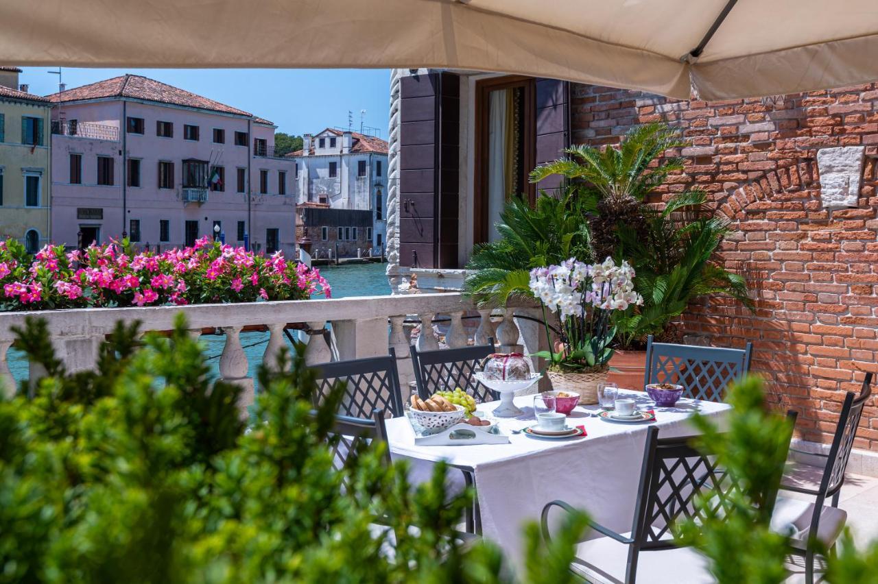 Ca' Dei Cuori On The Grand Canal Венеція Екстер'єр фото